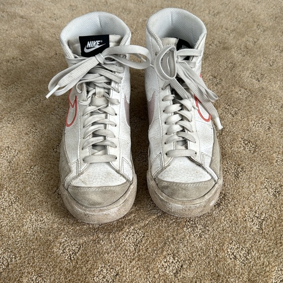 Nike Blazer Mid '77 SE 'White Magic Ember' DJ0265-100 Skate Shoes Size 5.5Y - Picture 4 of 10